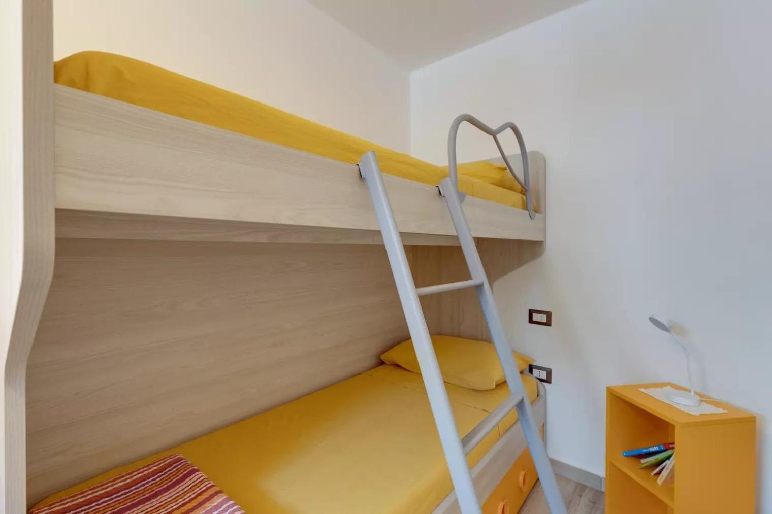 Soi E Mari Apartment กาบราส ภายนอก รูปภาพ