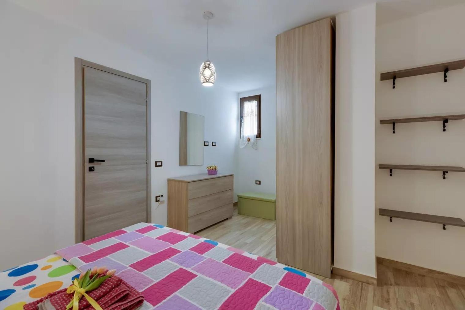 Soi E Mari Apartment กาบราส ภายนอก รูปภาพ