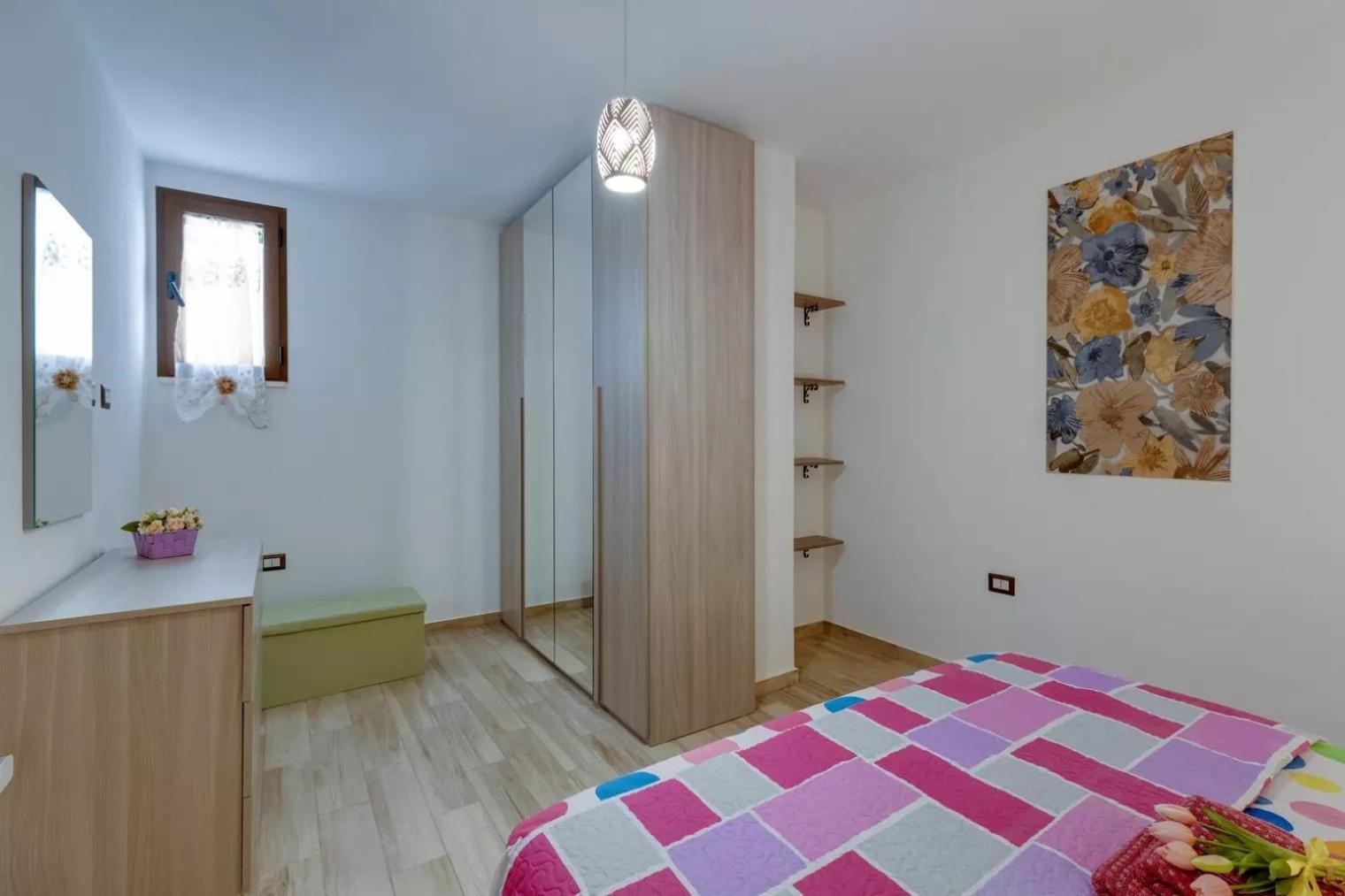 Soi E Mari Apartment กาบราส ภายนอก รูปภาพ