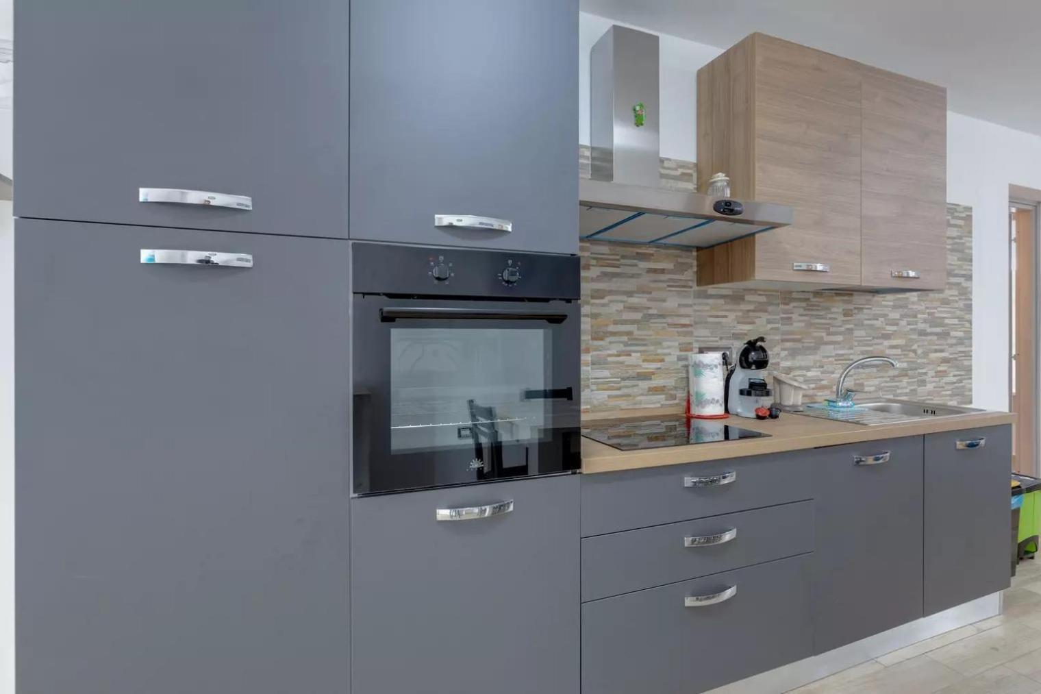 Soi E Mari Apartment กาบราส ภายนอก รูปภาพ